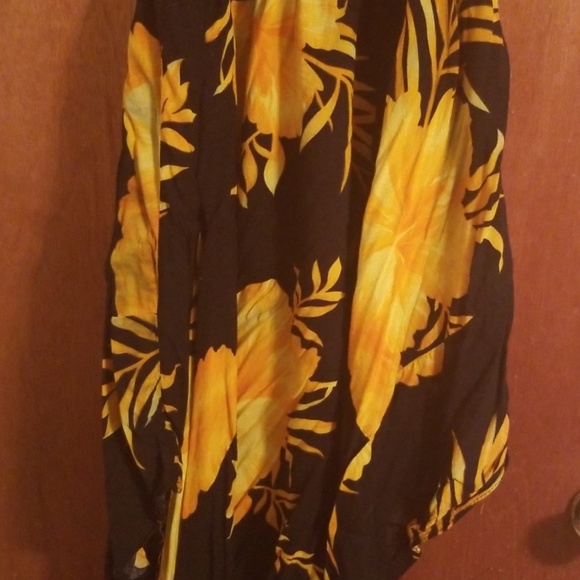 Sundress - Picture 2 of 8